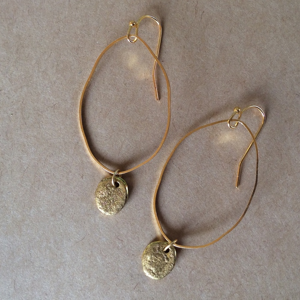 NEW Earrings - Picture 4 of 6